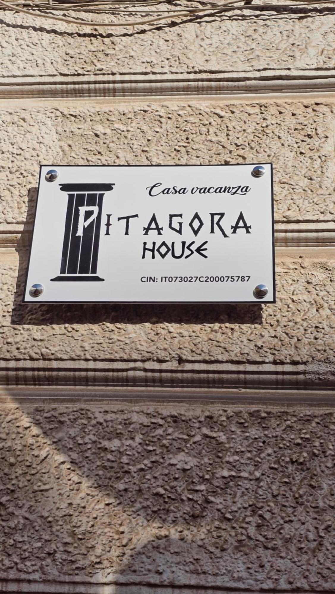فندق Pitagora House تارانتو المظهر الخارجي الصورة